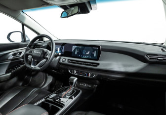 Подержанный автомобиль BAIC U5 Plus 2023 года (9 фото)