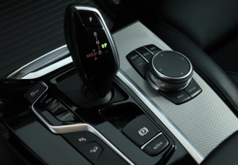 Подержанный автомобиль BMW X3 2019 года (15 фото)