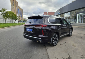 Подержанный автомобиль Exeed VX 2022 года (4 фото)