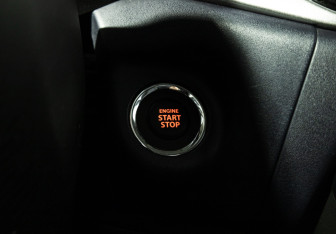 Подержанный автомобиль Suzuki Baleno Hatchback 2022 года (16 фото)