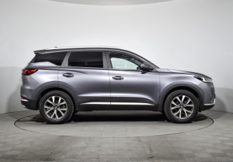 Подержанный автомобиль Chery Tiggo 7 Pro 2022 года (4 фото)