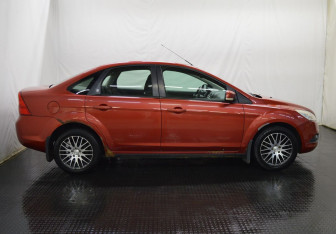 Подержанный автомобиль Ford Focus Sedan 2008 года (4 фото)