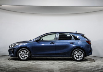Подержанный автомобиль Kia Ceed Hatchback 2020 года (8 фото)