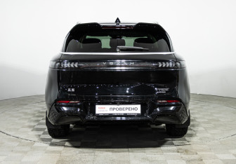 Подержанный автомобиль Voyah Free 2023 года (6 фото)