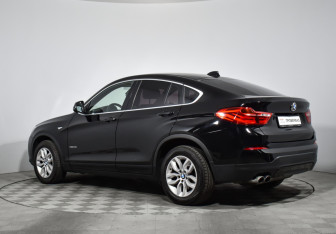Подержанный автомобиль BMW X4 2015 года (7 фото)
