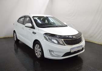 Подержанный автомобиль Kia Rio Sedan 2013 года (3 фото)