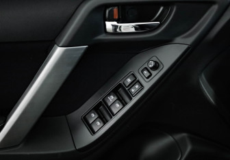 Подержанный автомобиль Subaru Forester Suv 2014 года (20 фото)