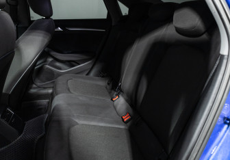 Подержанный автомобиль Audi A3 Sedan 2019 года (10 фото)