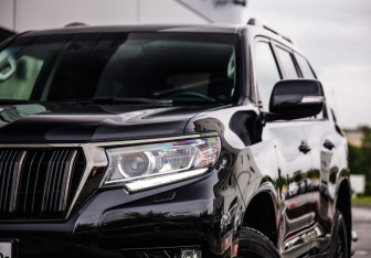 Подержанный автомобиль Toyota Land Cruiser Prado 2020 года (2 фото)