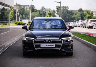Подержанный автомобиль Audi A6 Sedan 2020 года (4 фото)