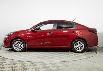 Подержанный автомобиль Kia Rio Sedan 2020 года (8 фото)