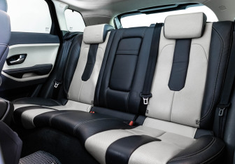 Подержанный автомобиль Land Rover Range Rover Evoque 2011 года (26 фото)