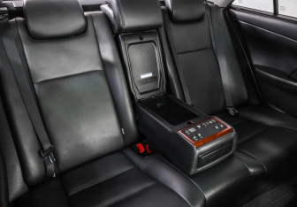 Подержанный автомобиль Toyota Camry Sedan 2013 года (30 фото)