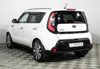 Подержанный автомобиль Kia Soul 2015 года (7 фото)