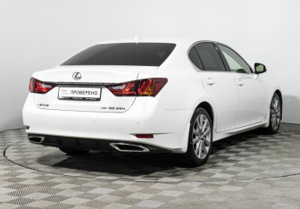 Подержанный автомобиль Lexus GS 2014 года (5 фото)