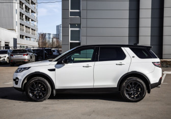 Подержанный автомобиль Land Rover Discovery Sport 2016 года (9 фото)