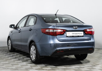 Подержанный автомобиль Kia Rio Sedan 2013 года (7 фото)