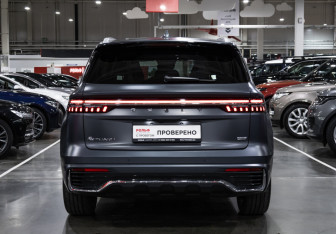 Подержанный автомобиль Geely Monjaro 2024 года (14 фото)
