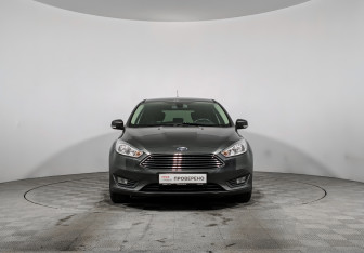 Подержанный автомобиль Ford Focus Sedan 2019 года (2 фото)