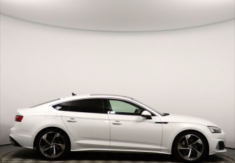 Подержанный автомобиль Audi A5 Liftback 2020 года (7 фото)