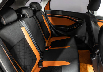 Подержанный автомобиль LADA (ВАЗ) Vesta Wagon 2019 года (13 фото)