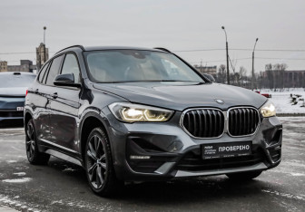 Подержанный автомобиль BMW X1 2019 года (5 фото)
