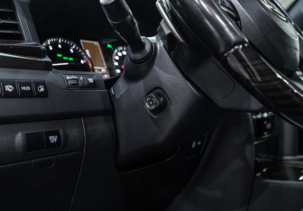 Подержанный автомобиль Lexus LX 2020 года (25 фото)