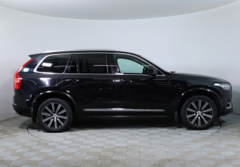 Подержанный автомобиль Volvo XC90 2020 года (4 фото)