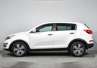 Подержанный автомобиль Kia Sportage 2016 года (8 фото)