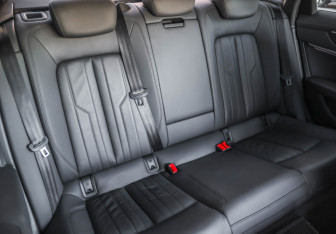 Подержанный автомобиль Audi A6 Sedan 2021 года (29 фото)