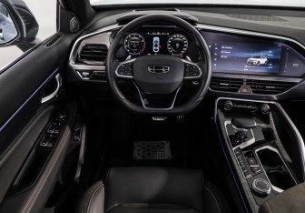 Подержанный автомобиль Geely Tugella 2023 года (11 фото)