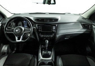 Подержанный автомобиль Nissan Qashqai 2020 года (13 фото)