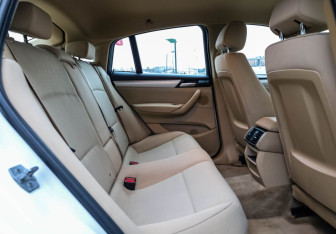 Подержанный автомобиль BMW X4 2017 года (26 фото)