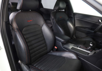 Подержанный автомобиль Kia Optima Sedan 2017 года (28 фото)