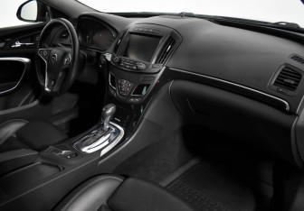 Подержанный автомобиль Opel Insignia Sedan 2014 года (15 фото)