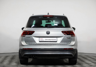Подержанный автомобиль Volkswagen Tiguan 2017 года (6 фото)