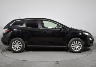 Подержанный автомобиль Mazda CX-7 2011 года (4 фото)