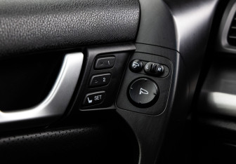 Подержанный автомобиль Honda Accord Sedan 2011 года (17 фото)