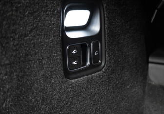 Подержанный автомобиль LiXiang L9 2024 года (24 фото)