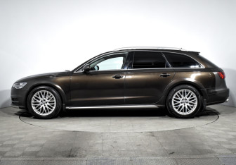 Подержанный автомобиль Audi A6 allroad 2016 года (8 фото)