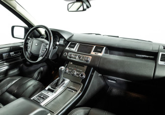 Подержанный автомобиль Land Rover Range Rover Sport 2012 года (9 фото)