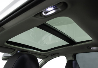 Подержанный автомобиль Kia K5 2022 года (16 фото)