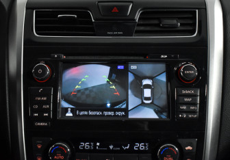 Подержанный автомобиль Nissan Teana 2014 года (17 фото)