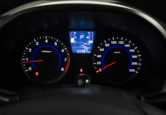 Подержанный автомобиль Hyundai Solaris Sedan 2015 года (19 фото)