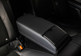 Подержанный автомобиль Toyota Camry Sedan 2019 года (25 фото)