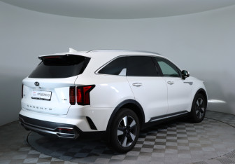 Подержанный автомобиль Kia Sorento 2020 года (5 фото)