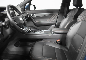 Подержанный автомобиль Geely Okavango 2024 года (10 фото)