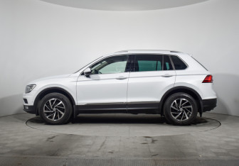 Подержанный автомобиль Volkswagen Tiguan 2018 года (8 фото)