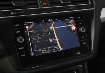 Подержанный автомобиль Volkswagen Tiguan 2021 года (14 фото)