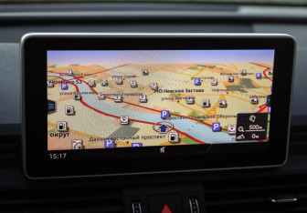 Подержанный автомобиль Audi Q5 2019 года (16 фото)